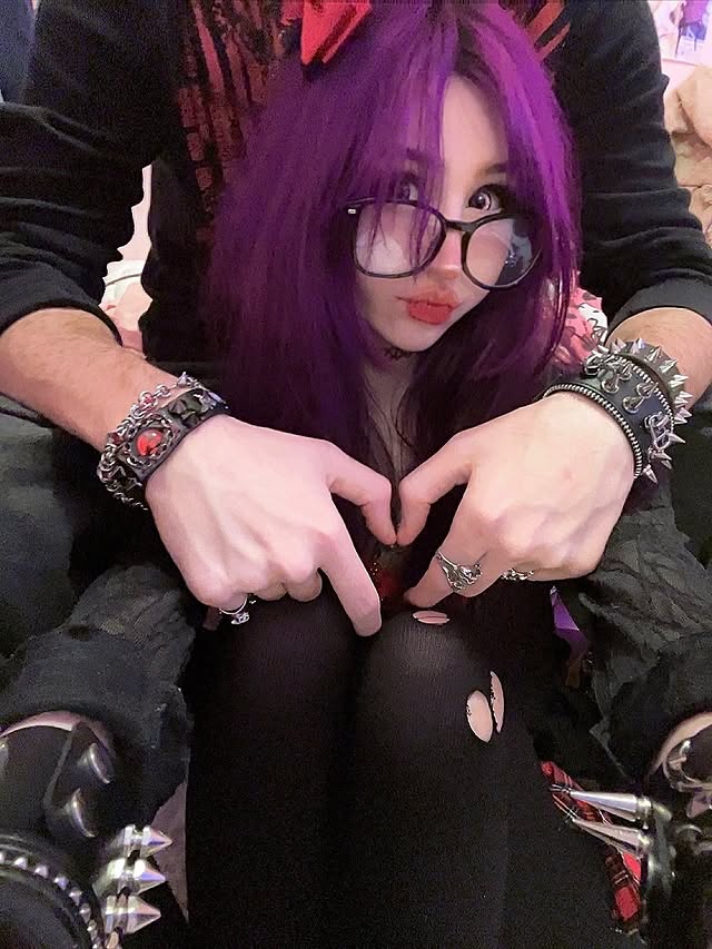 Instagram post by @pupeoi for TTDeye. Caption reads: and you know i’m ur biggest fan ❤️ @ajdinruins....