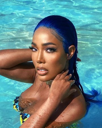 Instagram post by @monifajansen for HotMiamiStyles. Caption reads: Mermaid dreams🧜🏽‍♀️💙✨ @hotmiamistyles Ad.