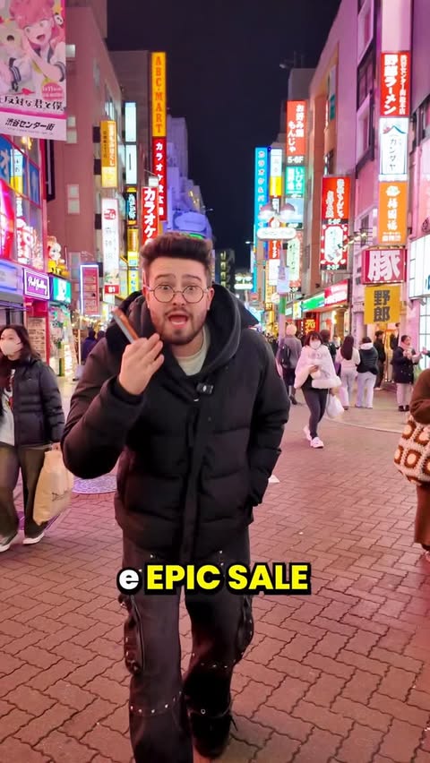 Instagram post by @georgescu for Fashion Days. Caption reads: (AD) Intrati repede pe @fashiondays pentru ca a....