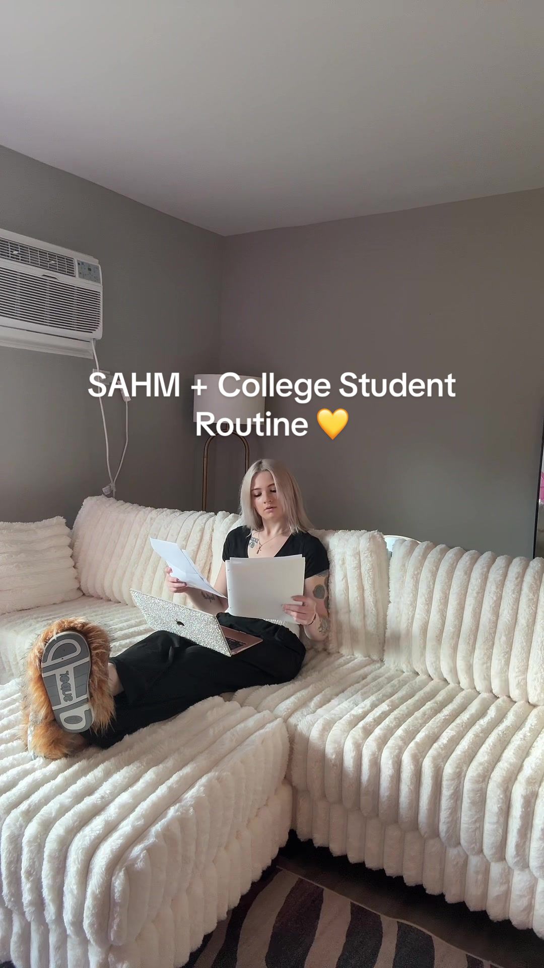 TikTok post by @ariannazielinski for Giratree. Caption reads: [...] #momtok #gettingitdone @GiraTree @Fashion....