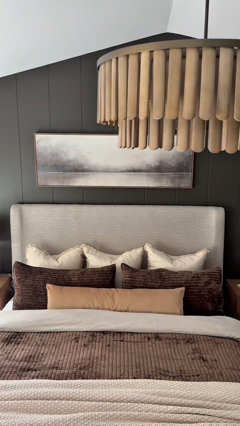 Instagram post by @donnadelaine_home for Wayfair. Caption reads: [...] upgrade✨ Found this gorgeous fixture on....