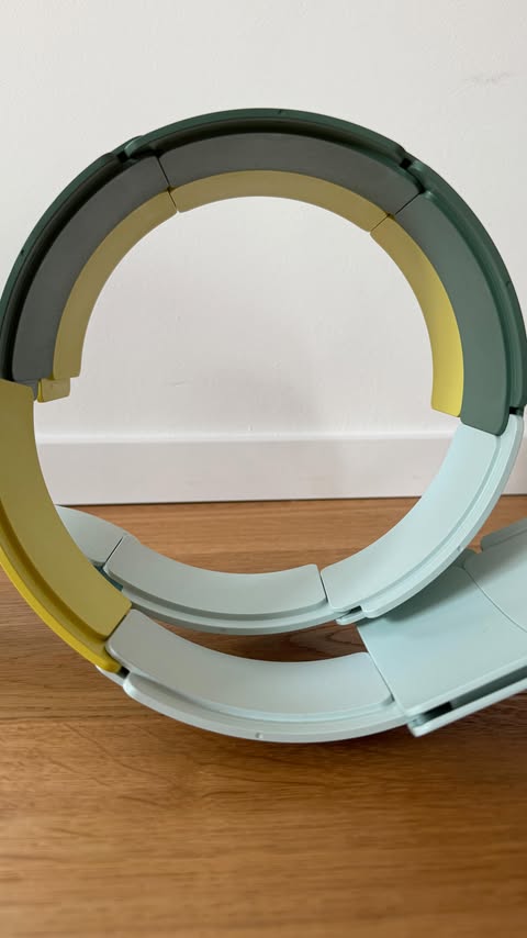 Instagram post by @familiels_niedersachsen for Waytoplay. Caption reads: [...] fly and imagination runs free 🚗✨
With....