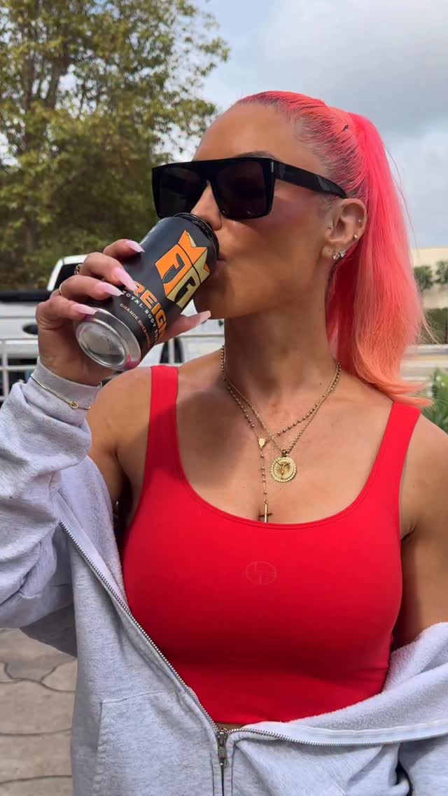 Instagram post by @natalieevamarie for Reign Body Fuel. Caption reads: FREE REIGN IS HERE @reignbodyfuel 
Find the new....