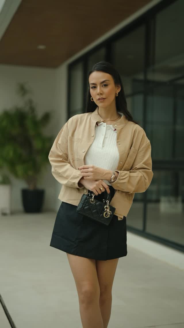 Instagram post by @janinamanipol for Regatta. Caption reads: Timeless pieces are the ones you can mix, match,....