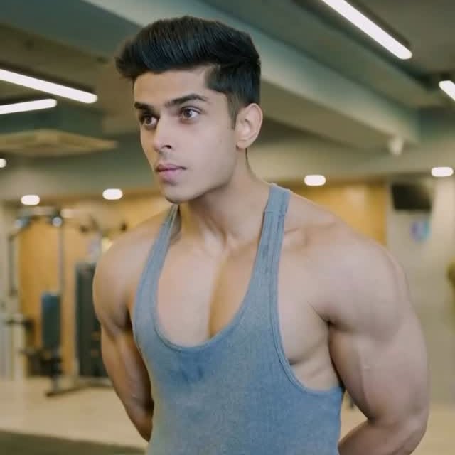 Instagram post by @tejasyadavv for Gillette. Caption reads: Just like a great workout, a great shave needs the....
