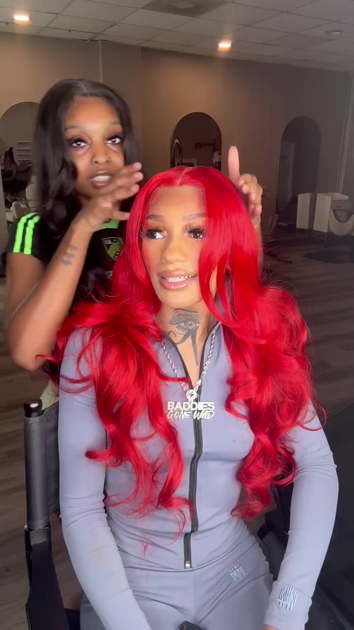 TikTok post by @whtshappenteetee for Hotstar Hair. Caption reads: This wig is from @Hot Star Hair !!!!! This is....