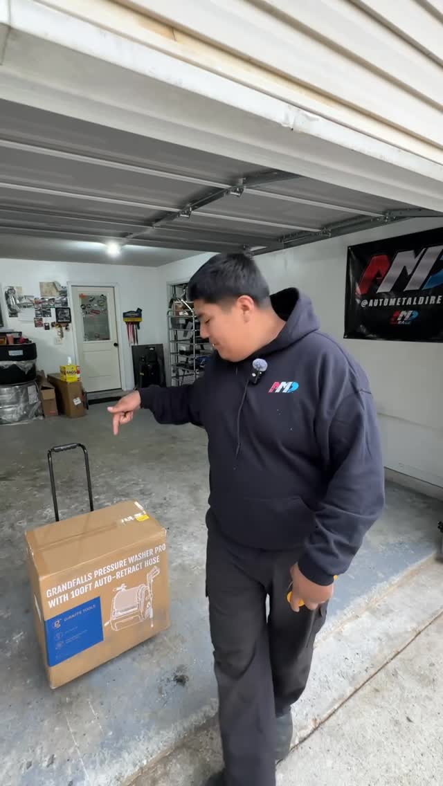 Instagram post by @statik_workz for Giraffe Tools. Caption reads: Check this bad ass garage upgrade 🔥 from the guys....