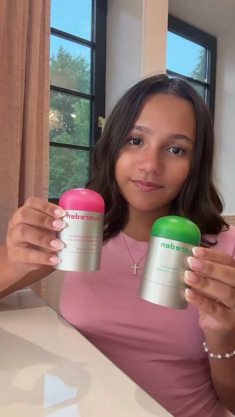 Instagram post by @lysse_14 for Evereden. Caption reads: #ad @everedenbrand sent me their Kids & Teen [...].