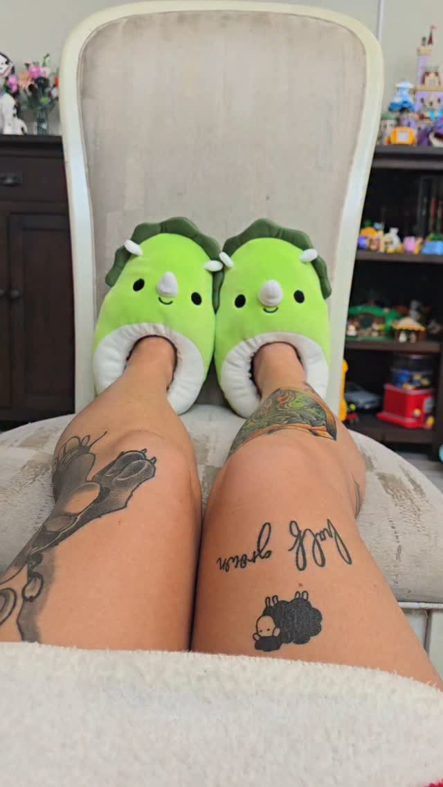 Instagram post by @honeybee00413 for Squishmallows. Caption reads: @squishmallows Tristan slippers are everything.