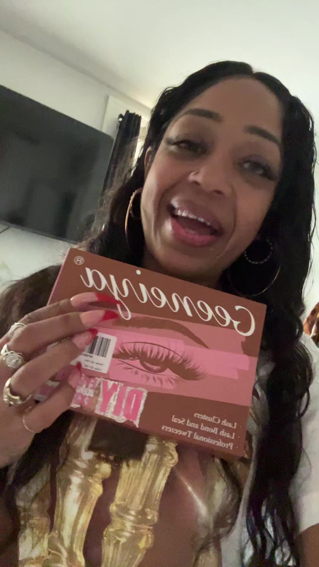 TikTok post by @lyssasweet01 for Geeneiya Lashes. Caption reads: [...] #tiktokshop #samples @Geeneiya @Geeneiya....