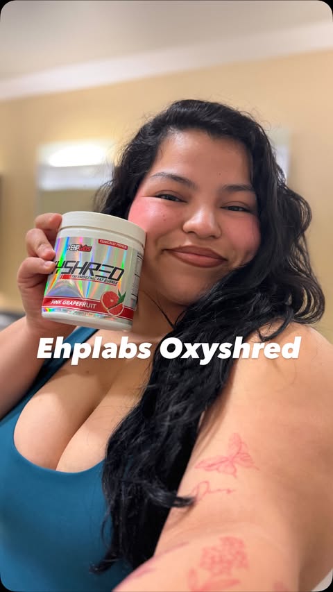 Instagram post by @lizsmiles11 for EHPlabs. Caption reads: Let’s go ✨ @ehplabs Oxyshred code Liz 🫶🏻

#gym....