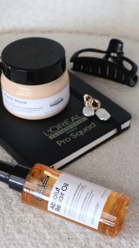 Instagram post by @jessica_w_16_ for L’Oréal Professionnel Paris ZA. Caption reads: Spring starts with healthy hair ✨🌼 After months....