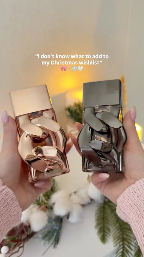 Instagram post by @anniieweb for Michael Kors. Caption reads: [...] gifts, look no further 🥰✨⭐️ @michaelkors....