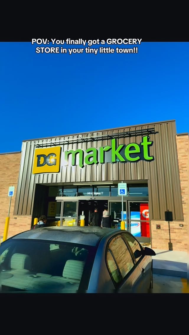 Instagram post by @takingmylifebackat42 for Dollar General. Caption reads: WHAT EVEN IS SMALL TOWN LIFE RIGHT NOW??!! Feels....