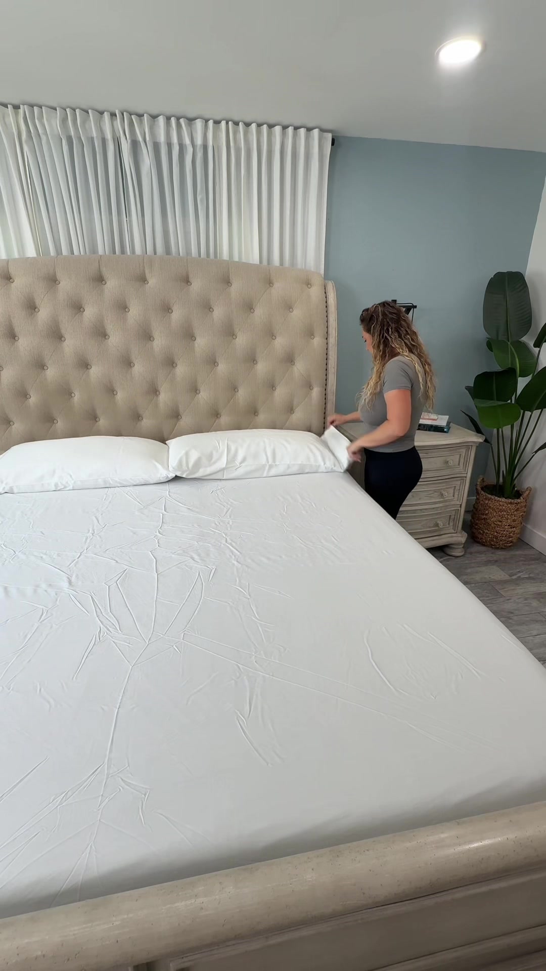 TikTok post by @oriislandlife for Shilucheng Home. Caption reads: @Shilucheng Home #bamboosheets....