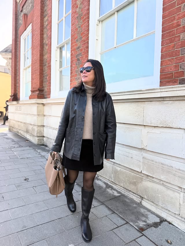 Instagram post by @jenliujones for Vionic Shoes. Caption reads: [...] #WillForever rochelle boots @vionicshoes.uk....