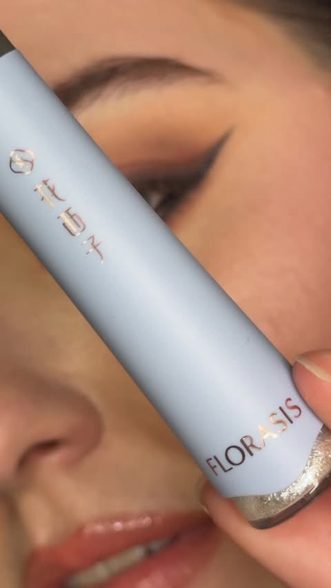 Instagram post by @sheerxbeauty for Florasis. Caption reads: just add stardust ✨ using @florasis.official....