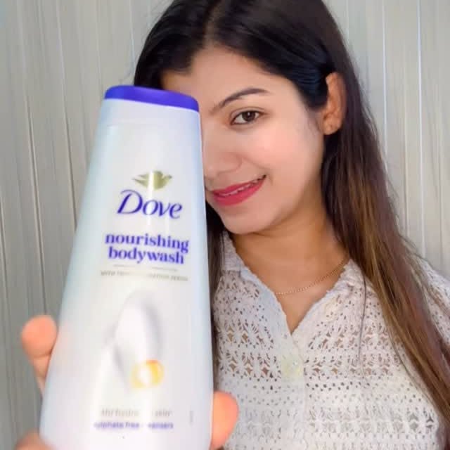 Instagram post by @the_daddysgirl for Dove. Caption reads: Cleans like your favorite soap 🧼 — pampers like....
