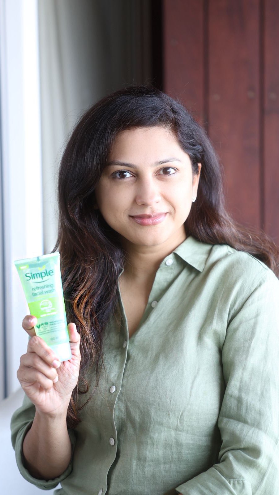 Instagram post by @ruchahasabnis for Simple Skincare. Caption reads: #AD
Skincare doesn’t have to be complicated to be....