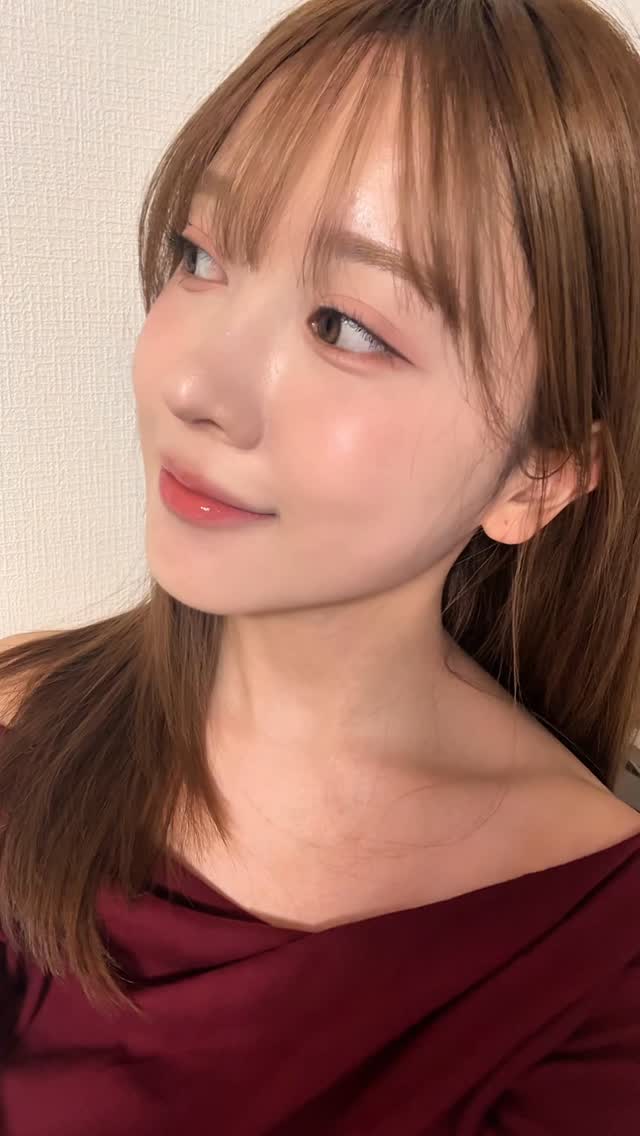 Instagram post by @seira_sw for Ipsa. Caption reads: カバー力あるのに厚塗り感がなく仕上がるIPSAの優秀リキッドファンデ！今なら特別なキットで買えるよ�....