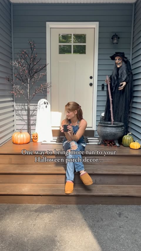 Instagram post by @everyday.withemily for Move2Play. Caption reads: [...] sounds, perfect for entertaining!....