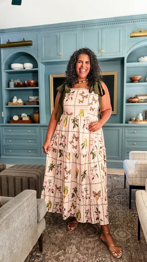 Instagram post by @kimchi.and.collards for BloomChic. Caption reads: [...] the jackpot with vacation dresses from....