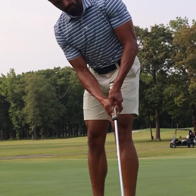 Instagram post by @gavinflo for Southern Tide. Caption reads: [...] teeing off in the Brrr-Die shorts by....