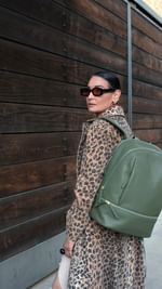 Instagram post by @roz_creativestylist for verabradley. Caption reads: @verabradley 
 From busy workdays to spontaneous....