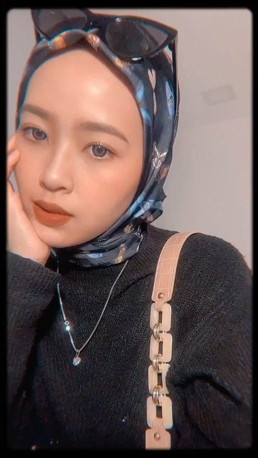 Instagram post by @soniaasyira for ZALORA Singapore. Caption reads: Don’t you just wish you can change outfits this....