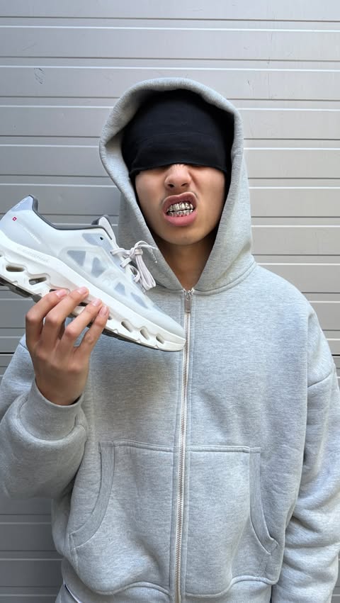Instagram post by @rayjhuerto for Foot Locker. Caption reads: [...] Remix for ​spring now available at....