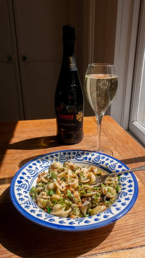 Instagram post by @georgieeats for Prosecco DOC. Caption reads: [...] with a simple pangrattato. A @proseccodoc_uk....
