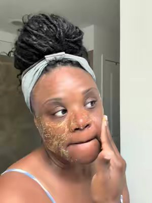 TikTok post by @neesiedoesit for Glo Melanin. Caption reads: [...] #sundamage #melaninskincare @✨ Glo Melanin ✨....