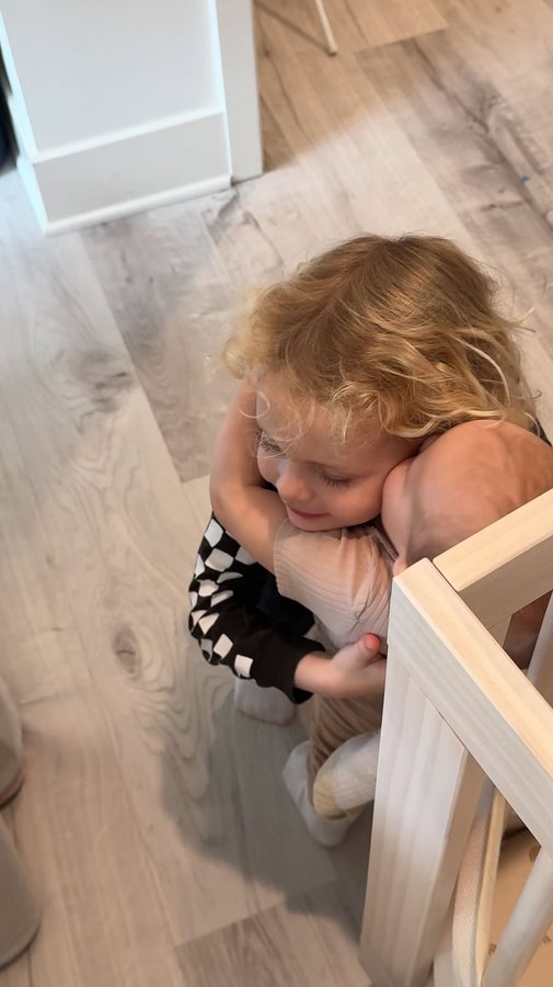 Instagram post by @iselinjt for The Citizenry. Caption reads: Fresh sheets from The Citizenry = the ultimate....