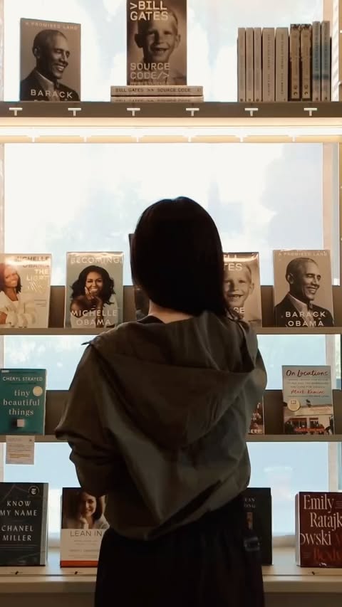 Instagram post by @carinlili2 for Zalora. Caption reads: [...] Runner

All from @underarmourid via....