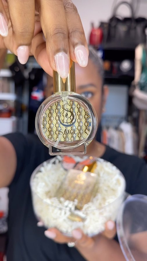 Instagram post by @aurasmakeupbox for The Sage Lifestyle. Caption reads: [...] mystery and elegance? Onyx from The Sage....