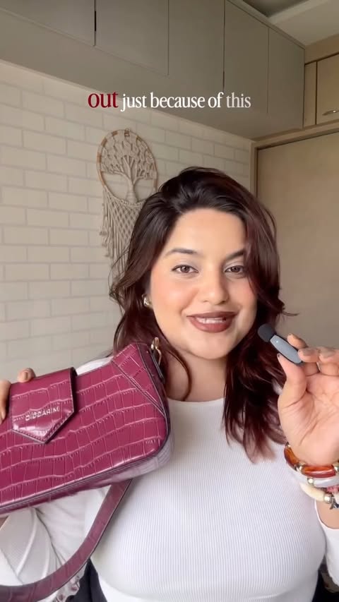 Instagram post by @janaviiiiiiii_ for Nykaa Fashion. Caption reads: [...] ✨ Get this prettiest bag from @nykaafashion....