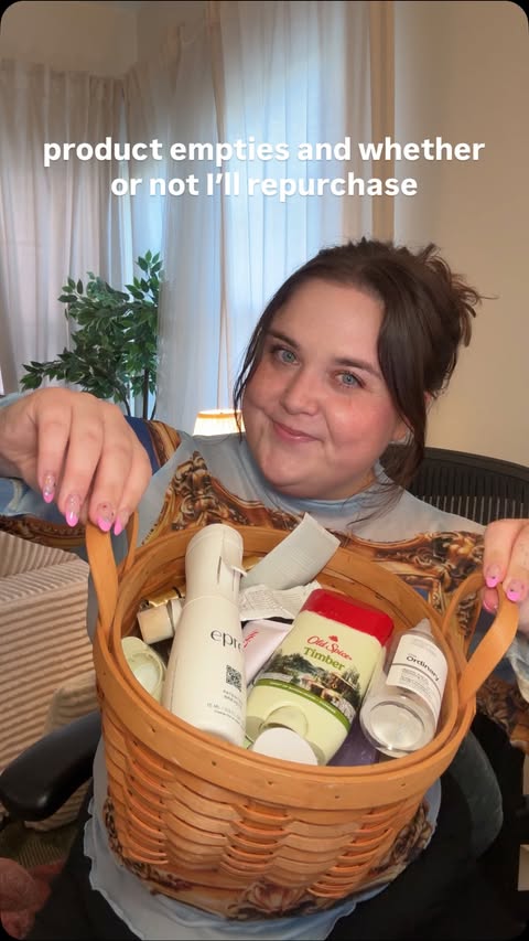 Instagram post by @emilytheperry for OLEHENRIKSEN. Caption reads: it’s been a few months so I’ve got A BUNCH of....