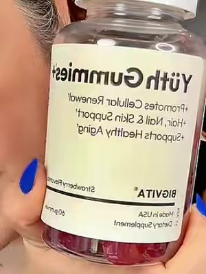 TikTok post by @deyaniracavazos13 for BIGVITA. Caption reads: [...] #hairskinnails #dealsforyoudays @BIGVITA -....