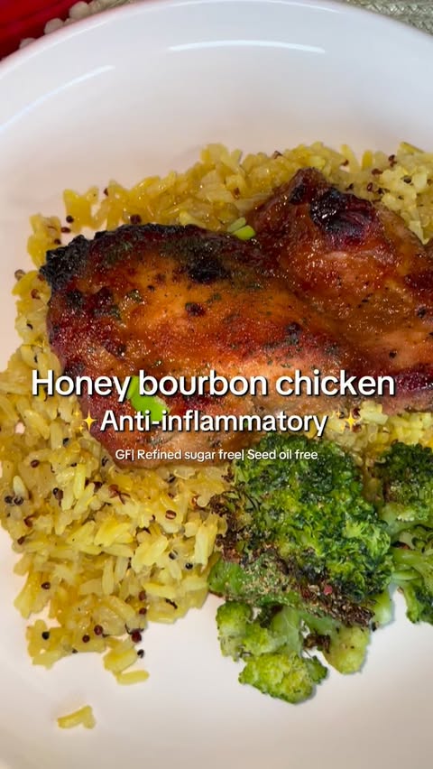 Instagram post by @breecleaneats for Primal Kitchen. Caption reads: [...] #chickenrecipes @foodisgoodco....