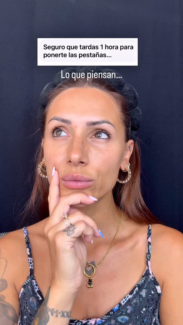 Instagram post by @angygarridomakeup for ARDELL Beauty. Caption reads: ✨ Una de las preguntas que más se repite....