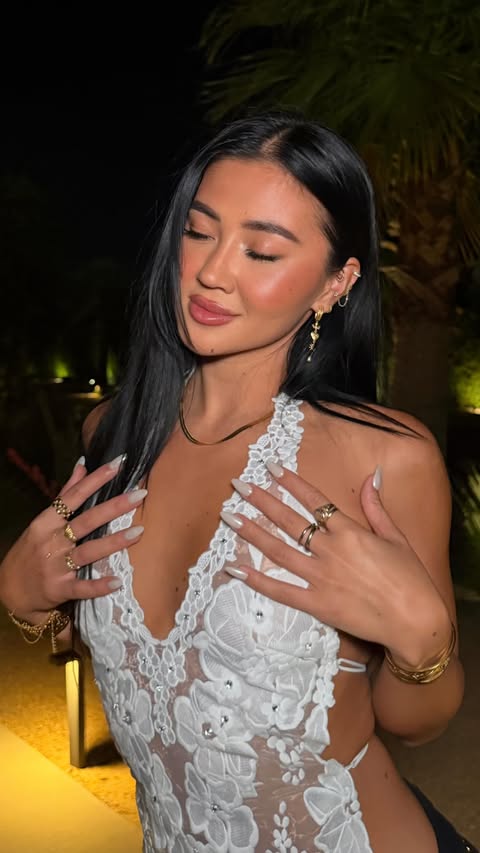 Instagram post by @kyralizama for Jisulife. Caption reads: [...] my makeup this festival season🥵 The....