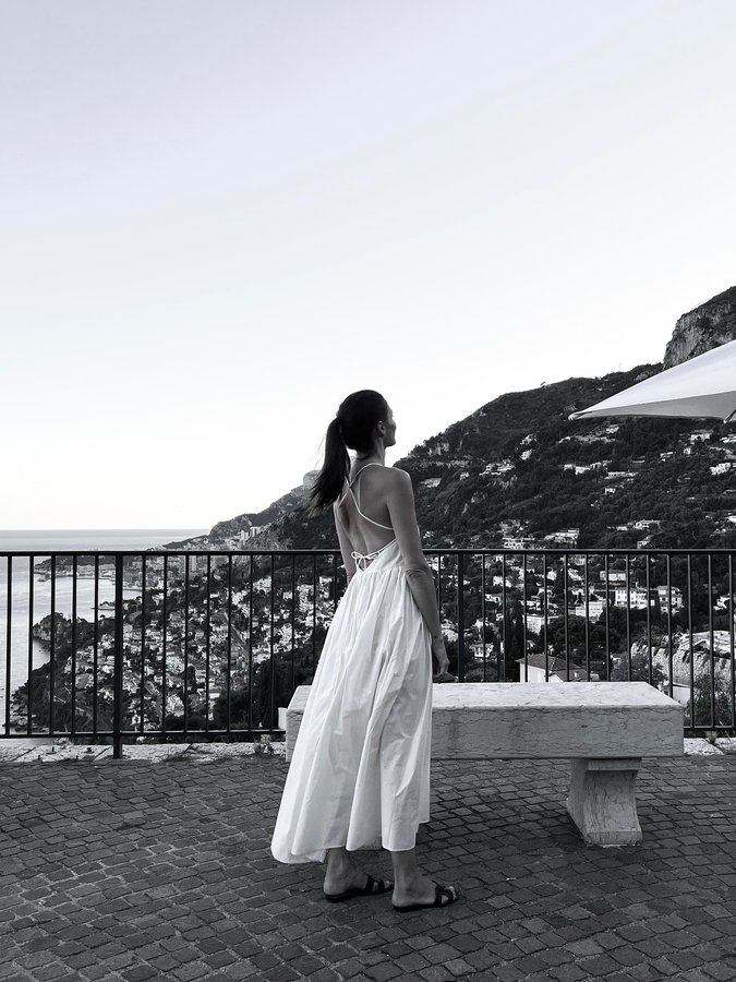 Instagram post by @thebrunein for The Row. Caption reads: Life lately. 
Lot’s of silk, toteme and museums.....