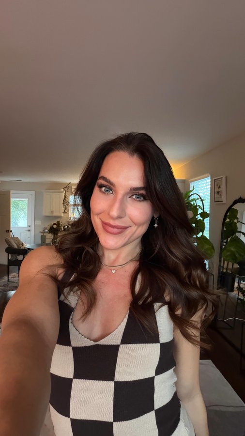 Instagram post by @christinatayler for Seed. Caption reads: @seed #SeedPartner Healthy habits don’t have to be....