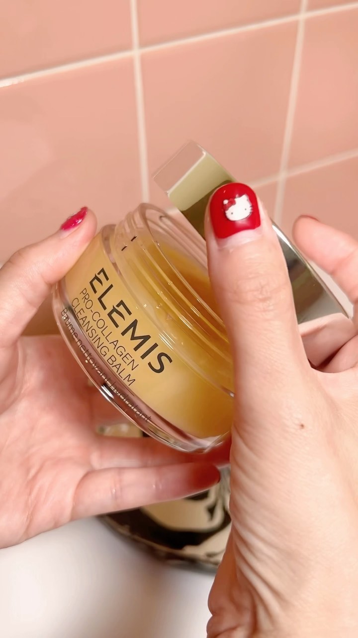 Instagram post by @ploychava for ELEMIS THAILAND. Caption reads: Cleansing balm อันนี้มันเริ่ด ฮิตนัก ก็ต้อง Elemis....