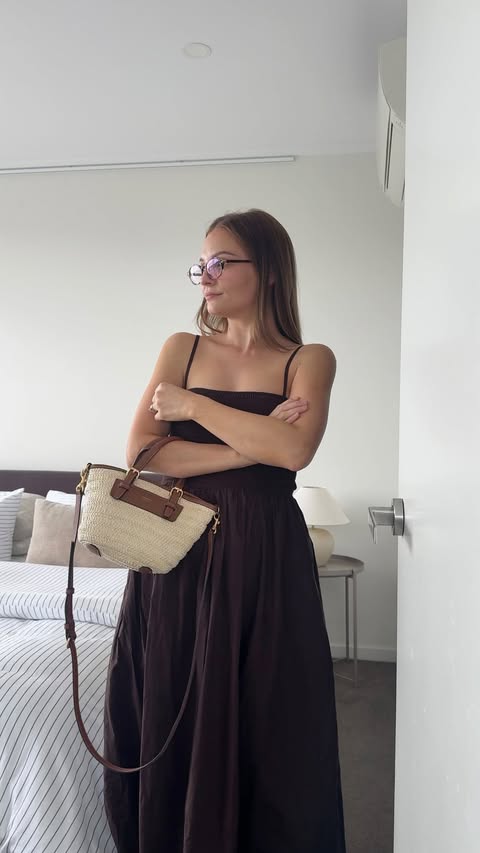 Instagram post by @jessica.louise.allen for Oscar Wylee Eyewear. Caption reads: Lately I’ve noticed I’ve been sitting really close....