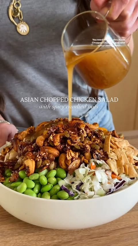 Instagram post by an influencer for Fresh Express Salad. Caption reads: [...] love how convenient the Fresh Express salad....