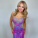 Instagram post by @amy_kosmalski for Portia and Scarlett. Caption reads: [...] less than two weeks away.....