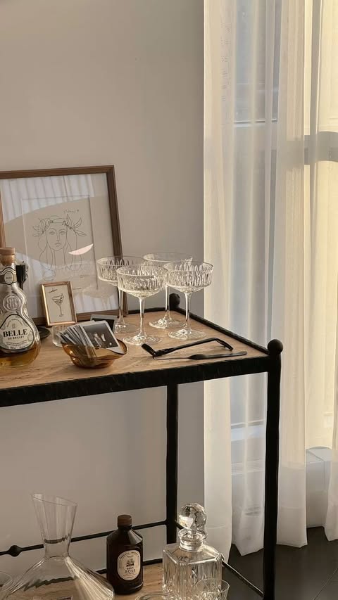 Instagram post by @madelineferraraa for Umbra. Caption reads: [...] addition to your New Year’s party✨....