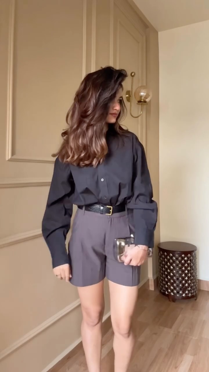 Instagram post by @nidhigidwanii for Gap Inc.. Caption reads: ♠️✨
Episode 5- Styling a black Shirt
Shirt-....