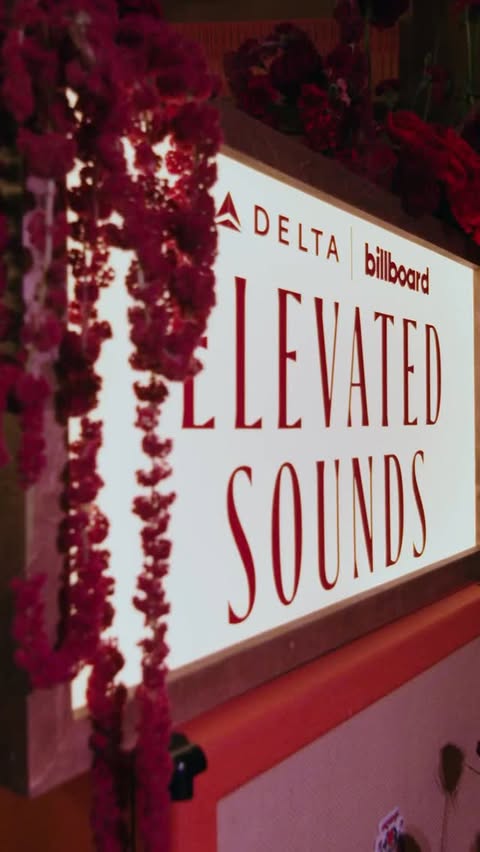 Instagram post by @ravynlenae for United Airlines. Caption reads: Days <3 …. live from my @delta listening session....